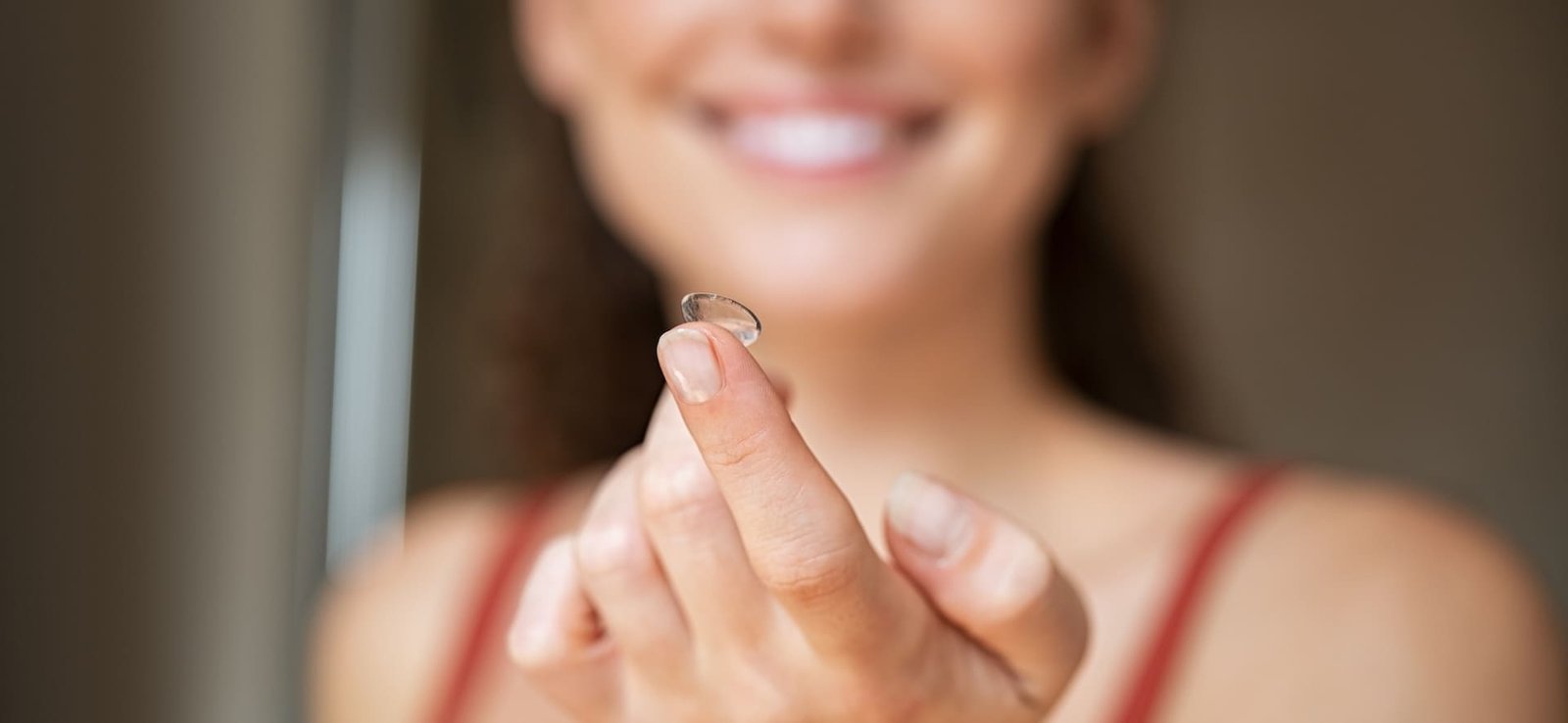 Lentes de contacto tóricas vs. esféricas Qual a diferença e qual deve escolher