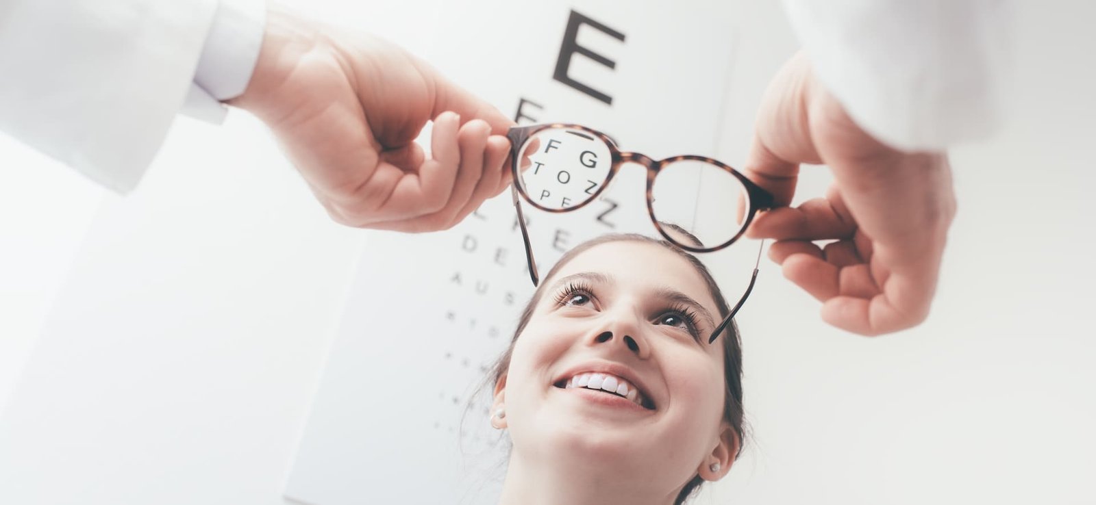 Precisa mesmo de mudar de óculos 5 sinais a que deve estar atento