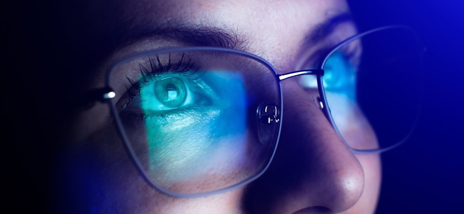 Óculos com filtro de luz azul proteção, conforto e bem-estar visual no dia a dia